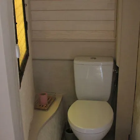 Chambre cozy et Salon de 60 m2 au coeur de la cité-3